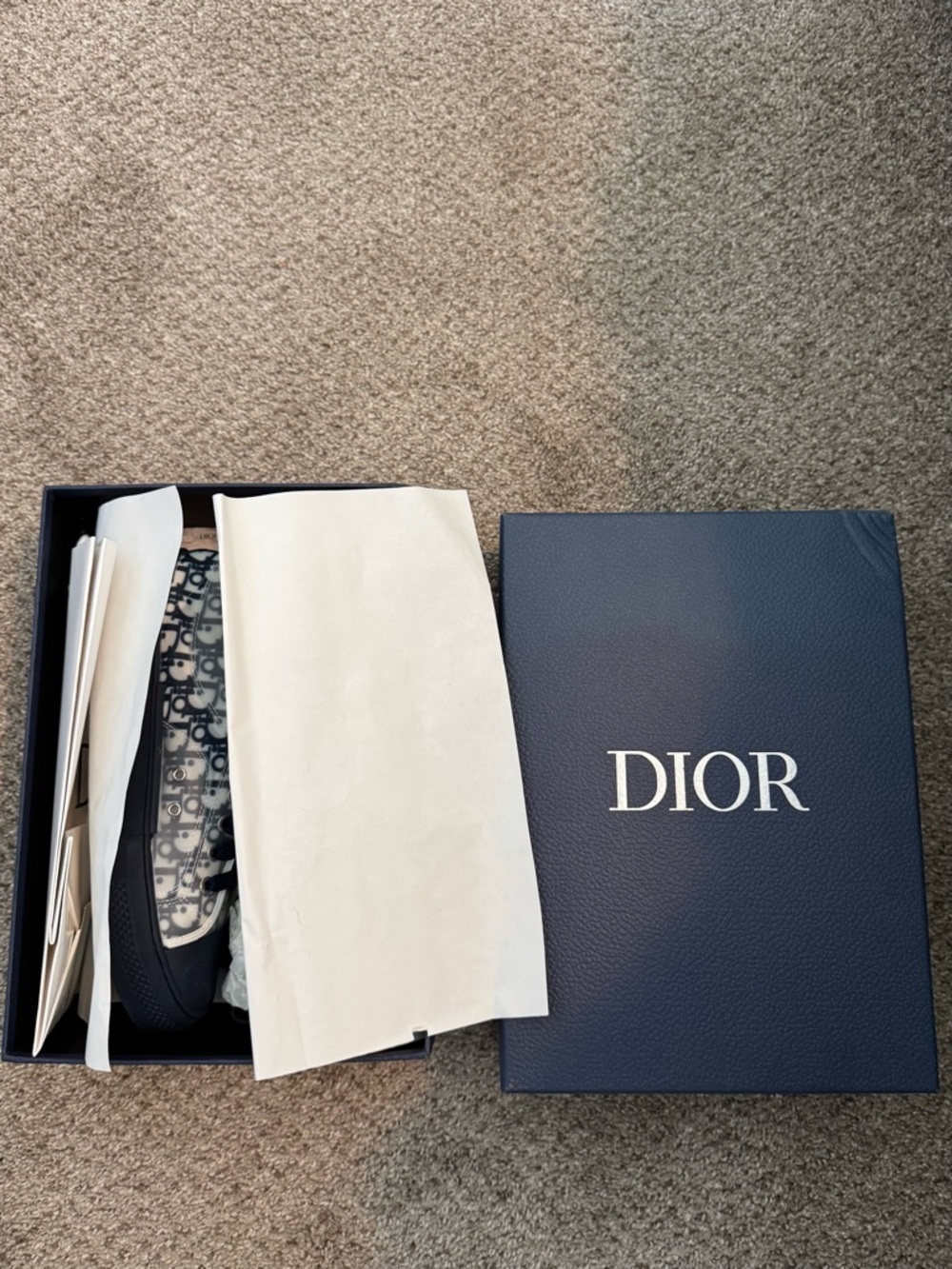 Dior Men’s Navy and White Transparent Oblique B23 Sneakers - Picture 3 of 5
